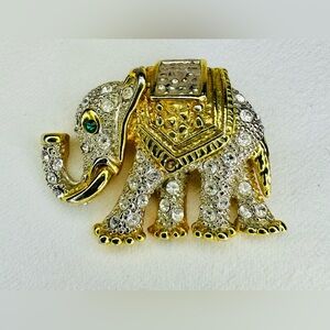 Vintage Brooch Gold Tone & Rhinestone 1980’s Elephant With Green Eye